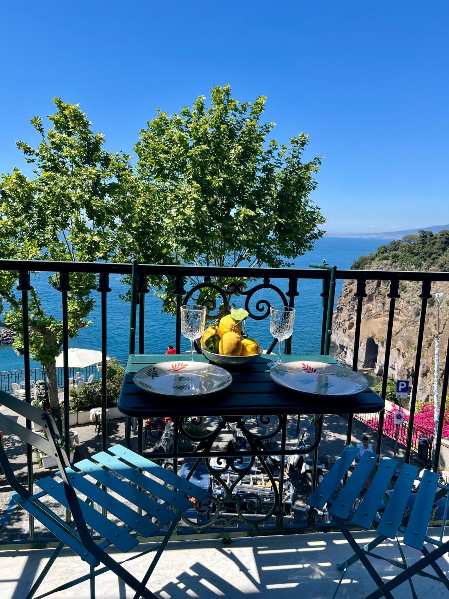 Mavi Apartments Piano di Sorrento Luaran gambar